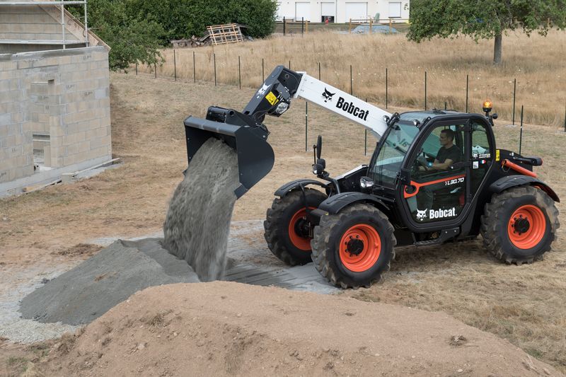 Телескопический погрузчик Bobcat TL30.70