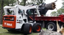 Колесный мини погрузчик Bobcat A770 перевозка груза