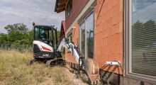 Мини экскаватор Bobcat E26 в работе